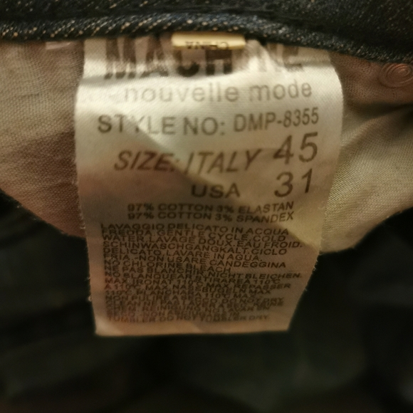 Distressed jeans - Picture 4 of 7